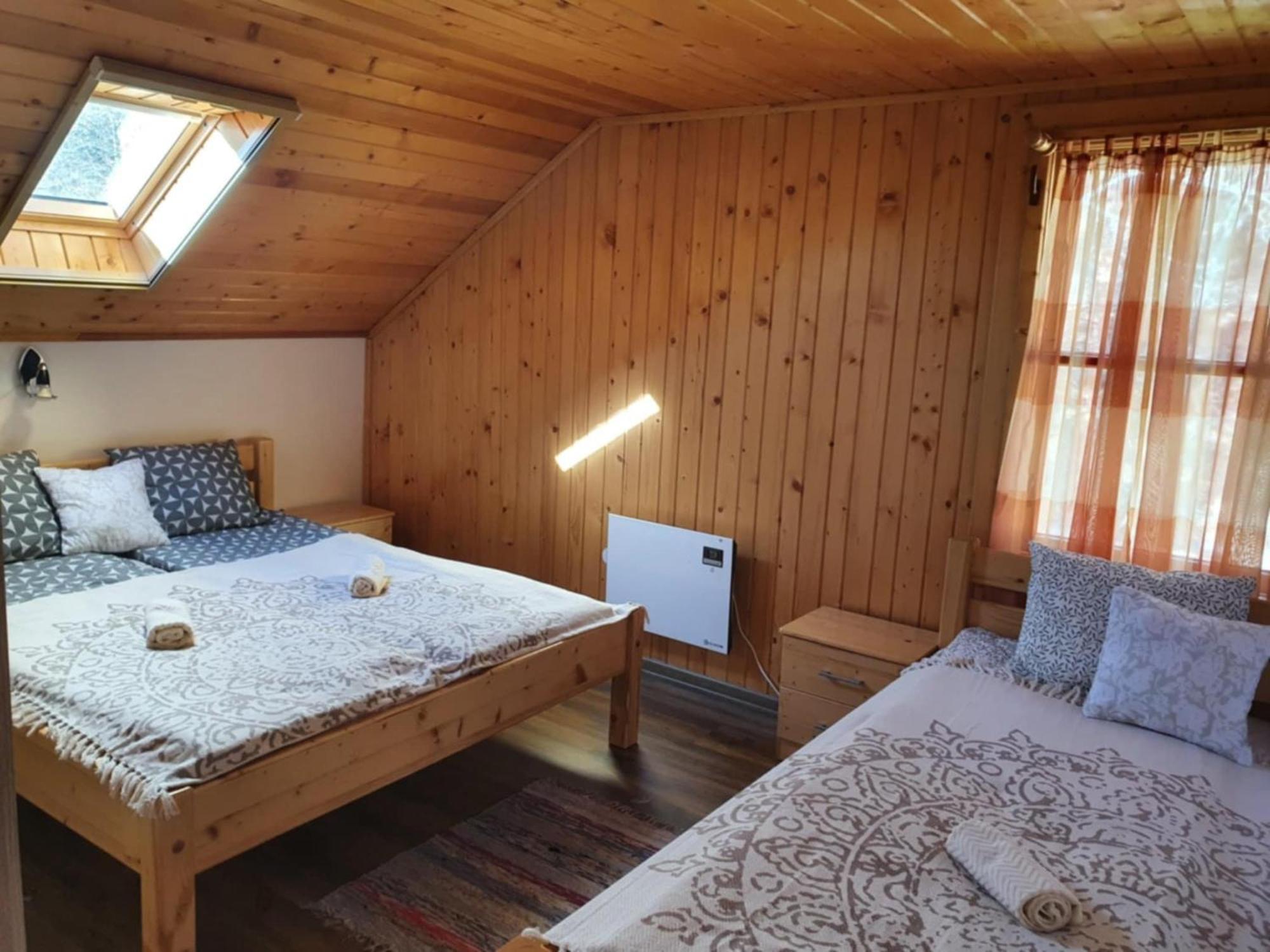 Relax Island Guesthouse Izvoare  Dış mekan fotoğraf